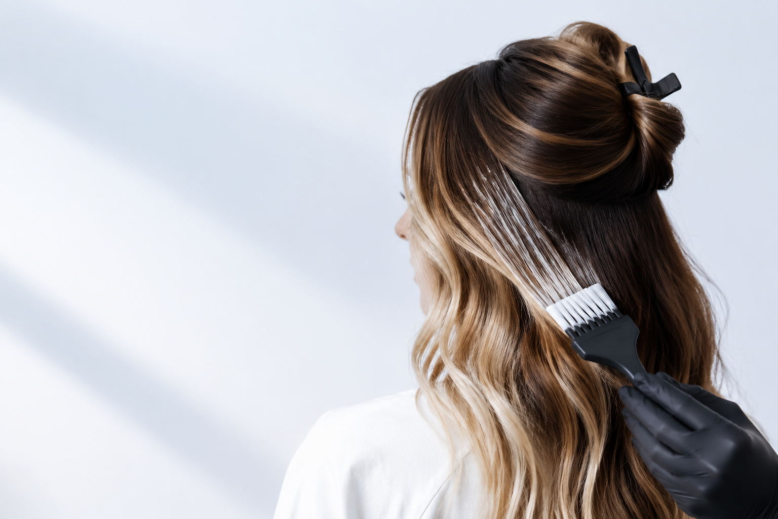 How to Balayage Your Hair at Home